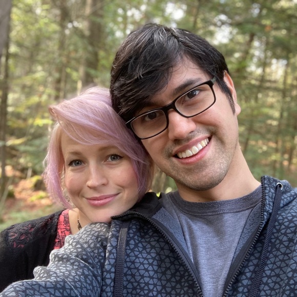 Meet Julie - Picture 4 of 6